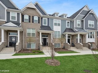 1981 Kingsley Cir, Northbrook, IL 60062