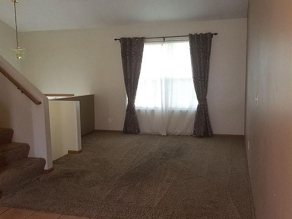 5th image of 3105 Blackhawk Dr