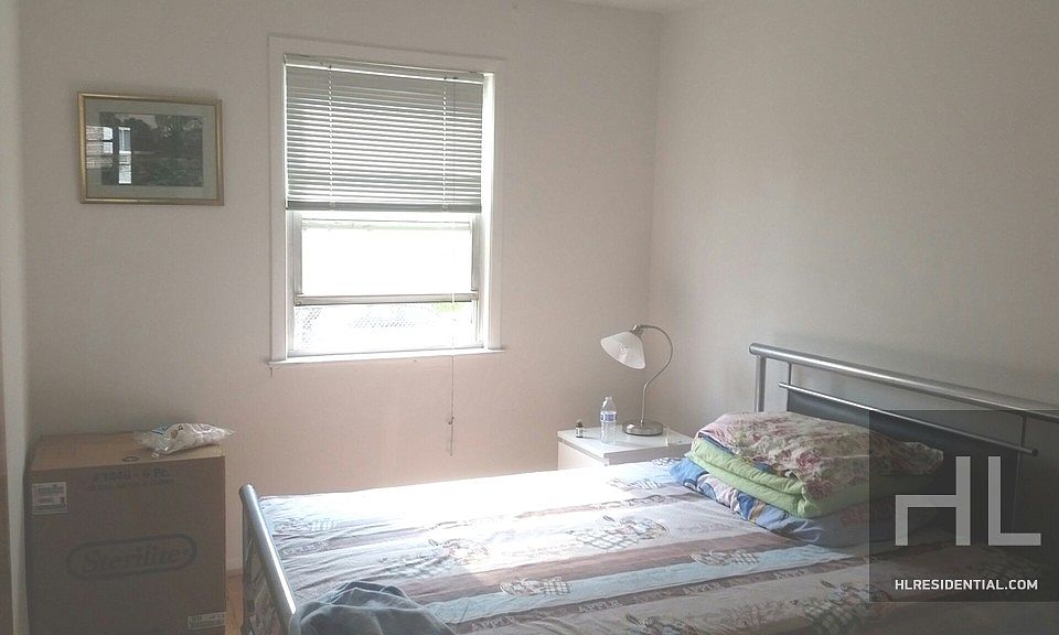 2nd image of 6118 170th St #2
