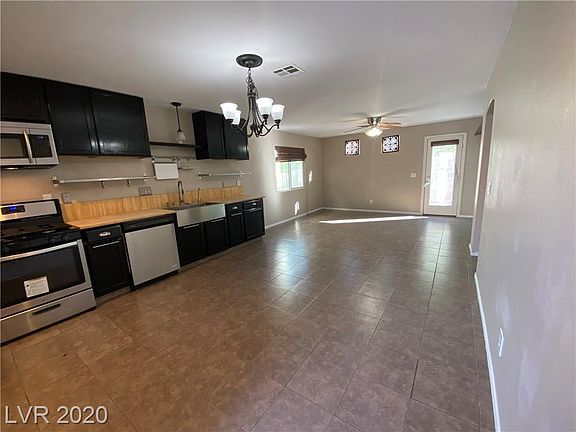 3rd image of 10354 Beautiful Fruit St