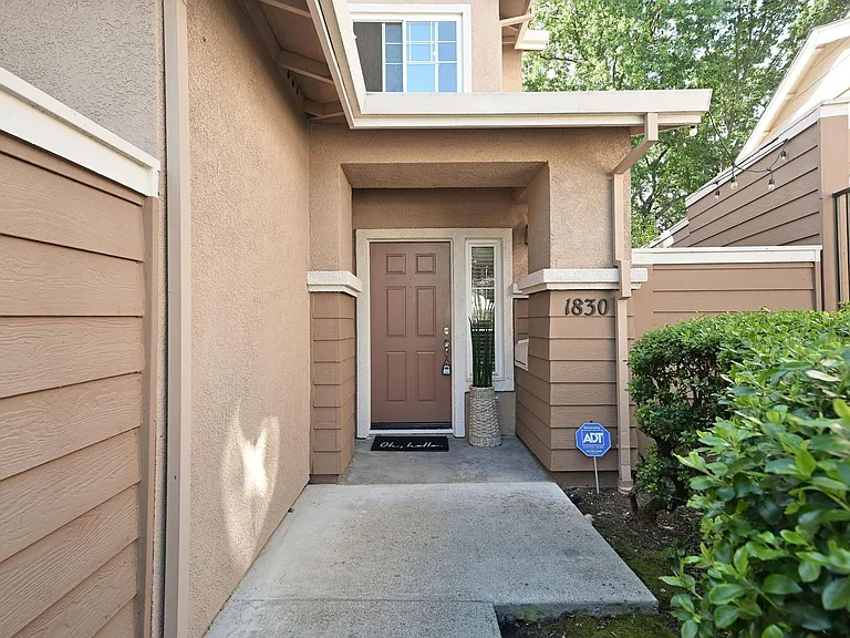 1830 Cutter Ct — Photo 2