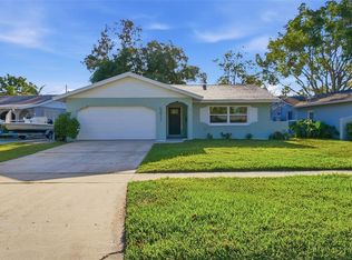 5611 Venetian Blvd NE, Saint Petersburg, FL 33703