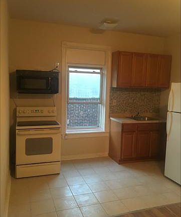 4th image of 1713 W Tioga St #4