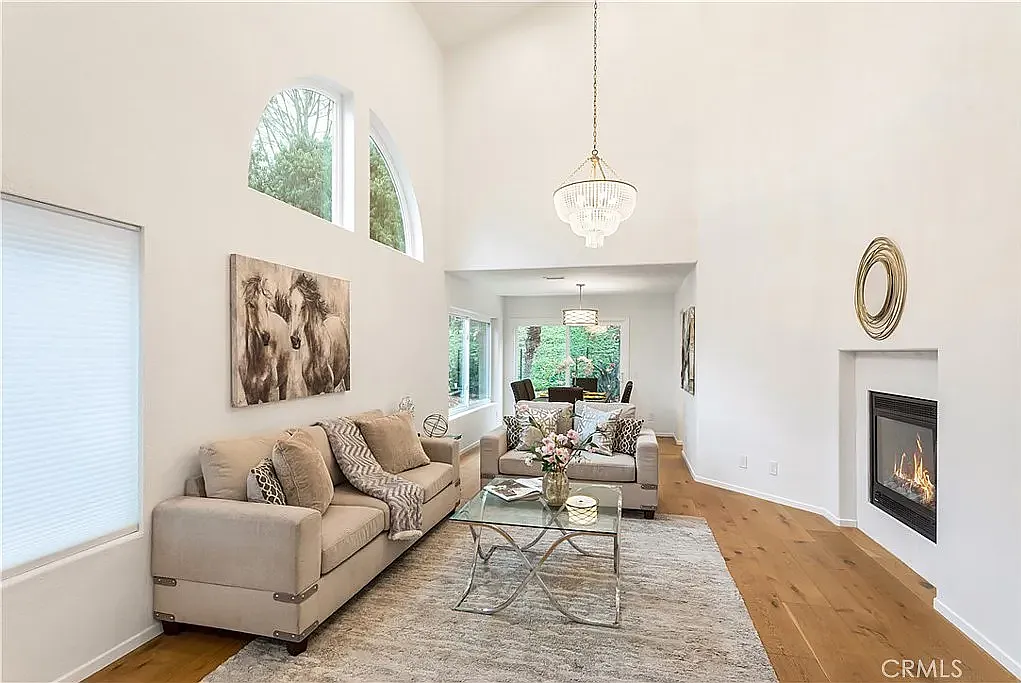 3 bed, 2.5 bath, 1986 sqft, $6,000 — Photo 4