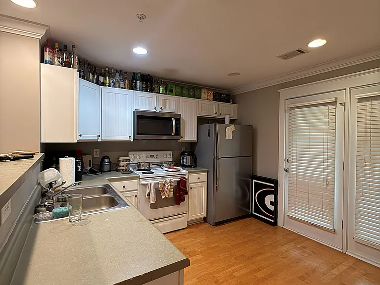 1035 Barnett Shoals Rd #213 — Photo 2