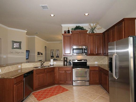 4th image of 12516 Fair Ln