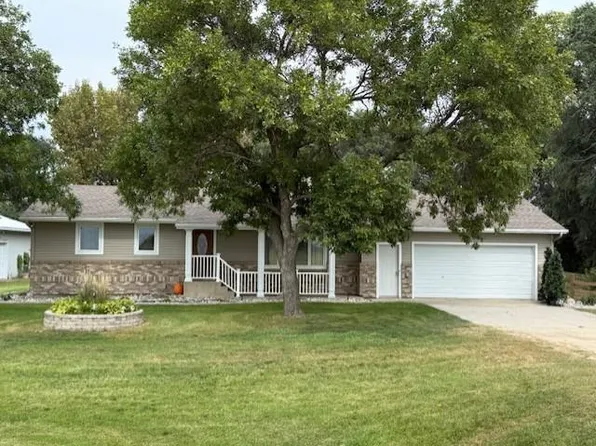 1908 380th St, Breckenridge, MN 56520