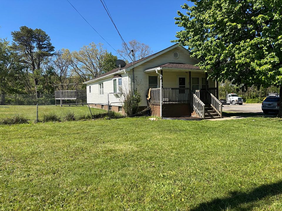 1st image of 340 Old Grove Rd