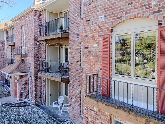 3rd image of 4321 S 58th St APT 7