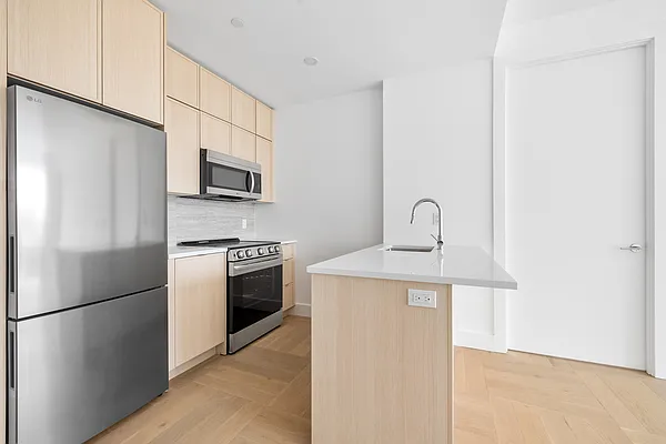 Rented by Watermark Capital Management LLC | media 3