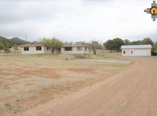 52 Black Mesa Rd, Raton, NM 87740