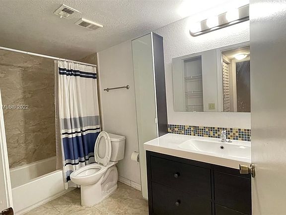 2nd image of 13090 Vista Isles Dr APT 115
