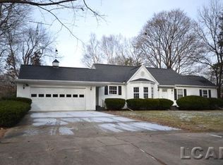 703 W Pottawatamie St, Tecumseh, MI 49286