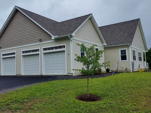 5 Victoria Dr #33, Rochdale, MA 01542