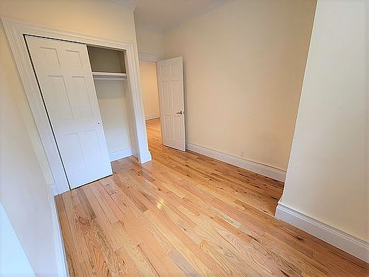 4th image of 789 9th Ave #4X