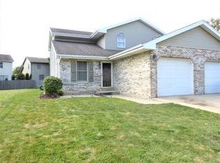 1415 Strawberry Hill Dr #1415, Lockport, IL