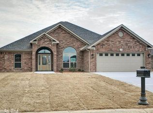 2388 Lakewood Cir, Cabot, AR 72023