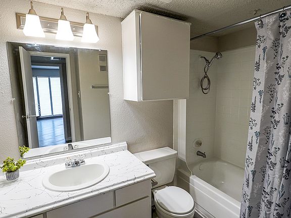5th image of 13502 Northborough Dr #511