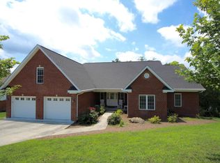3512 Sunrise Rdg NE, Roanoke, VA 24012