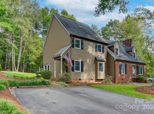 102 Shetland Ct, Morganton, NC 28655