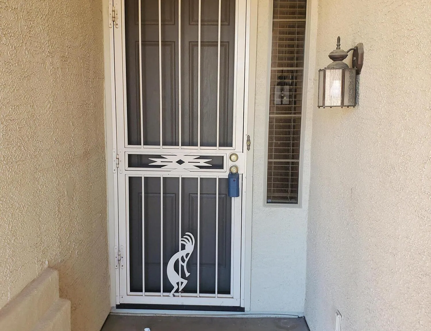 4 bed, 2.0 bath, 1527 sqft, $2,000 — Photo 3