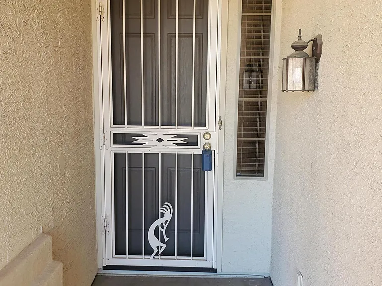 1507 S 171st Ln — Photo 3