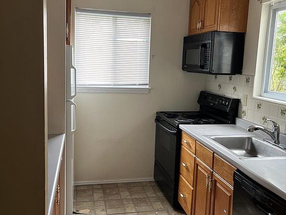 2nd image of 10249 White Pelican Way #103-A