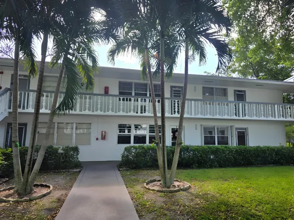 563 Durham Cir #T, Deerfield Beach, FL 33442