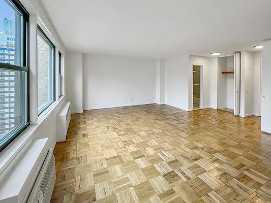 Rented by R New York | media 5
