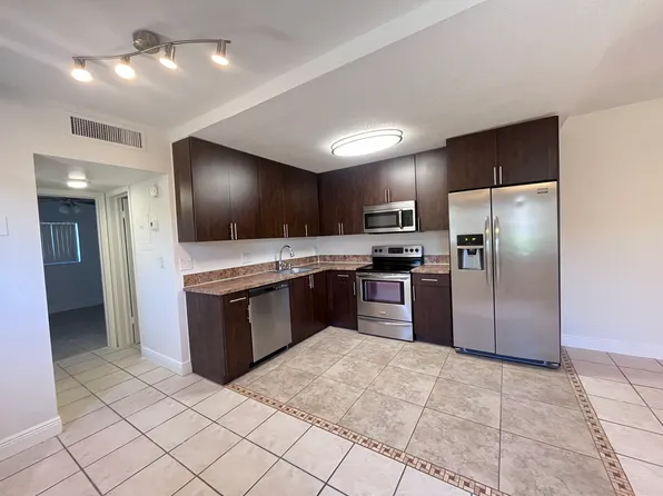 559 NE 44th St, Boca Raton, FL