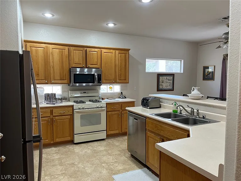 2609 Arimo Dr — Photo 4