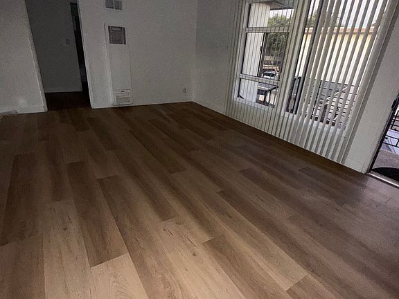 3rd image of 792 Shalimar Dr