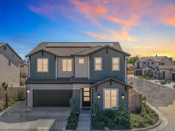 2433 E Rockwell Dr, Fresno, CA 93720