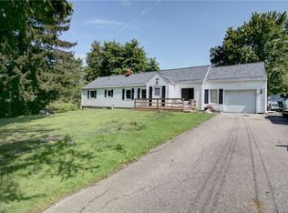 7730 Cedar Rd, Chesterland, OH 44026