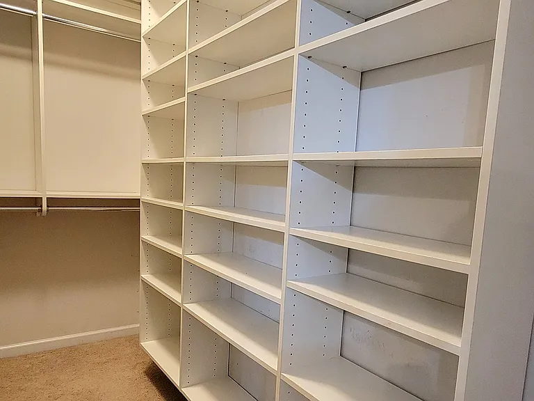 1300 Crown Point Pl — Photo 19