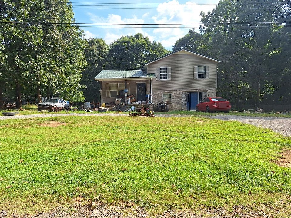 1st image of 8385 Oak Springs Rd