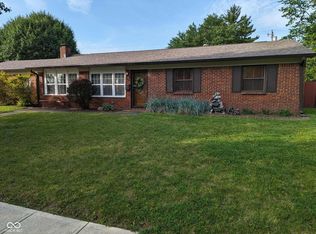 703 Redfern Dr, Beech Grove, IN 46107