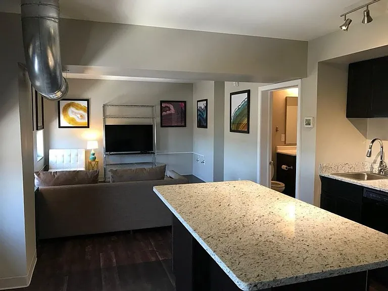5&15 Apartments — Photo 31