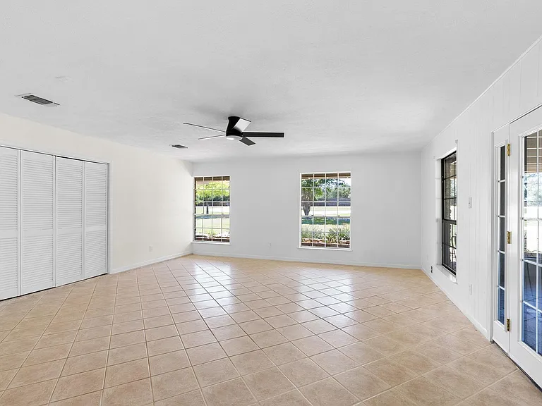 301 Retha Dr — Photo 14