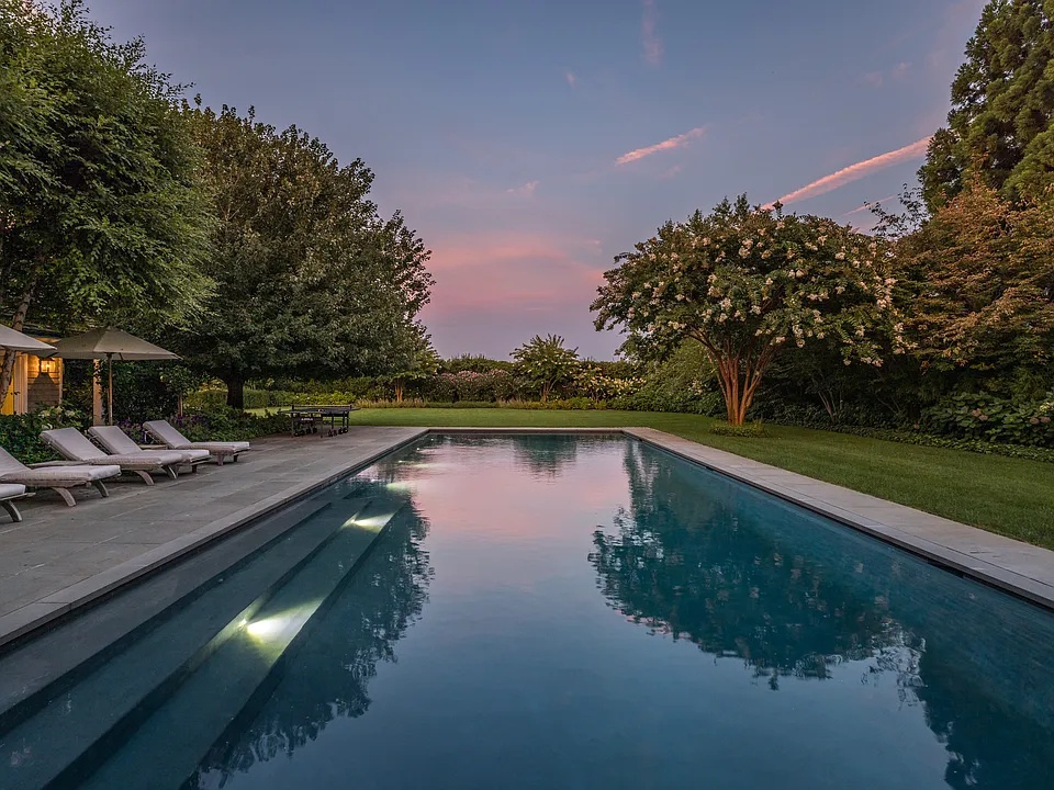 88 Farm Field Rd
