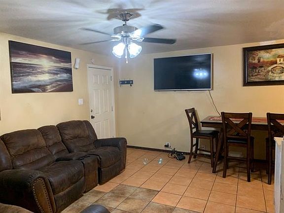 2nd image of 919 E Harvey Ave
