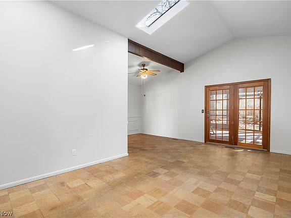 2nd image of 26619 Redwood Dr