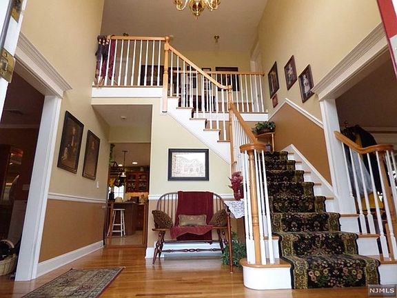 Wooded and landscaped property