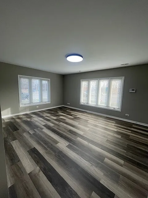 2 bed, 1700 sqft, $2,200 — Photo 2