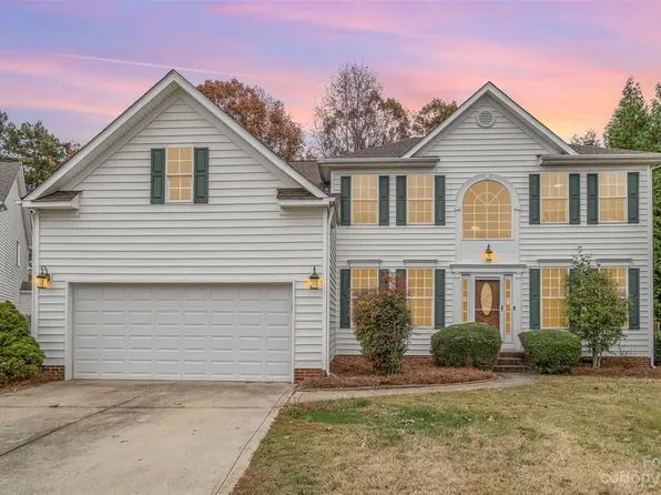14611 Eastgrove Dr, Pineville, NC 28134