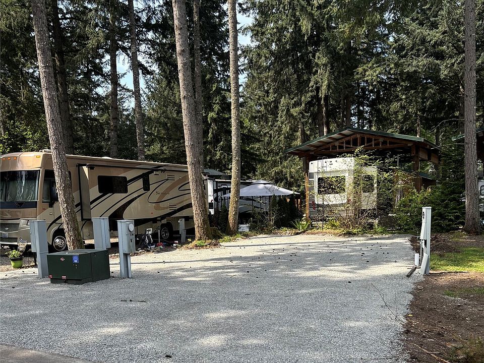 1st image of 1546 Reservation Road SE #230