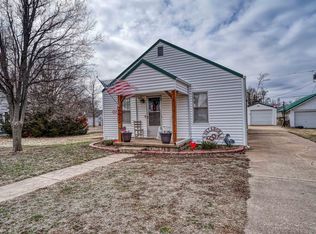 211 S Plum St, Pretty Prairie, KS 67570