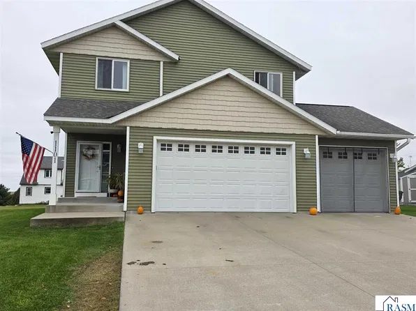 1101 Main St E, Cleveland, MN 56017