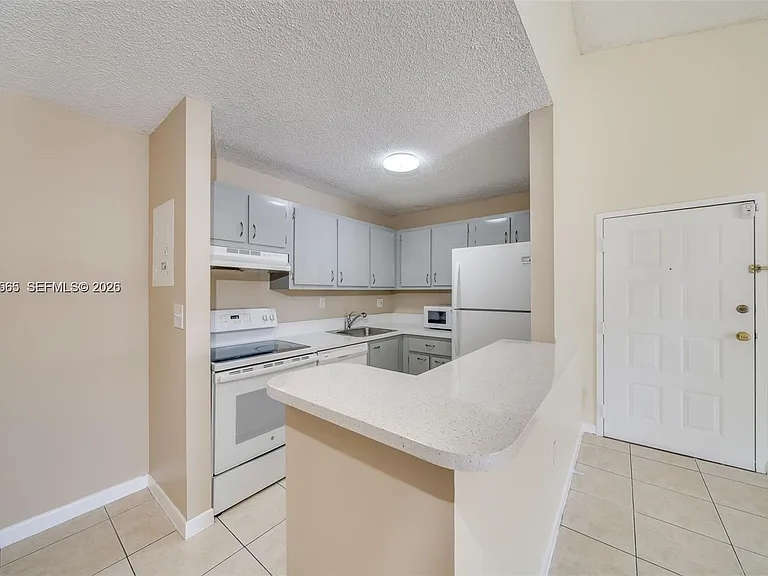 15630 SW 80th St #I-302 — Photo 3