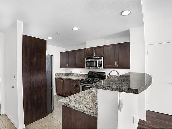 4th image of 530 K St Unit 715